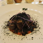 Convivio - 28年9月　仔羊煮込み　竹炭パン粉、ムカゴ、赤パプリカソース　スプラウト