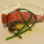 Convivio - 28年9月　金目鯛蛤出汁　銀杏ペーストソース、花韮、ジャンボエノキ