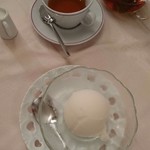 炭焼ステーキハウス 葡萄屋 - 季節のシャーベット