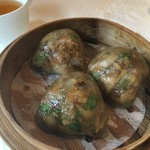富臨飯店 - Steamed Conpoy & Wild Mushroom Dumpling 