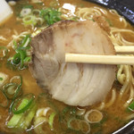 ラーメン笑店 - とんこつラーメン