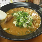 ラーメン笑店 - とんこつラーメン