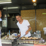 魚見亭 - 焼きハマグリひとつ￥７００