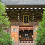 魚見亭 - 海を守る神様が祀られています