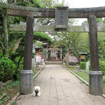 魚見亭 - 江島神社本宮・奥津宮の鳥居 