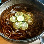 文月 - 温かい すだち蕎麦