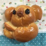 サカエヤベーカリー - コアラのパン 150円