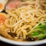中華そば 敦 - 2016.9 麺は自家製の中太麺