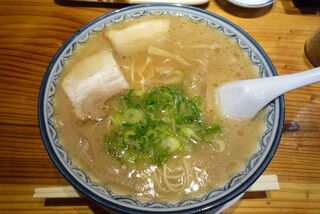 元祖赤のれん 節ちゃんラーメン - ﾗｰﾒﾝ(並)550円