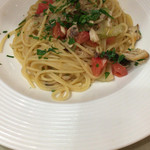 トラットリア ピッツェリア サレルノ - 鯵とセロリのシャキシャキスパゲティ