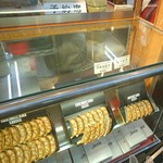 石狩亭 - 大船最強餃子は ﾃｲｸｱｳﾄ可♥
      ☆⌒（＊＾∇゜）v