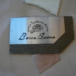 Trattoria Bocca Buona - エントランスサイン
