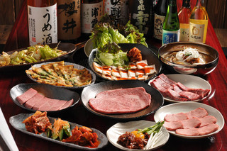 Yakiniku Ryuuri - お酒も種類も豊富にあります。