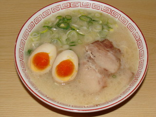 長浜ナンバーワン - 煮玉子ラーメン