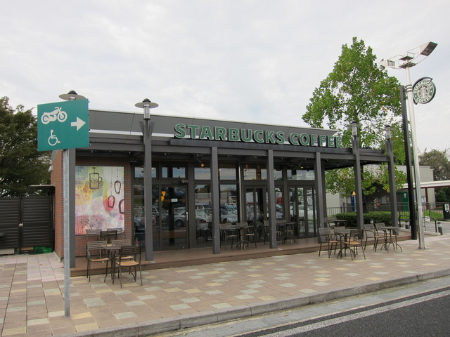 上里サービスエリアのスタバです By 弾丸ライナー スターバックス コーヒー 上里サービスエリア下り線店 新町 カフェ 食べログ
