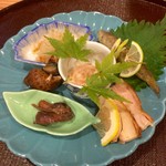 味野里香 - H28.09.17 もろこ ・ 鶏肉 ・ 穴子の肝 ・ バイ貝
      
      クリームチーズ明太子 ・ 大根の煮物