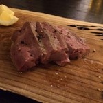 サロス．ナイトマルシェ - 段戸山高原牛レーバーの低温コンフィ 600円