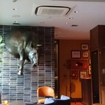 WITH THE STYLE ステーキハウス ミディアムレア - 頭上注意（笑）