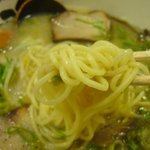 げんこつ - タマゴ縮れ麺★