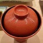 鮨 よし田 - じゅんさいの赤出汁