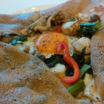 Galette & Crepe Rozell - 本日のガレット「ホタテと法連草のガレット」アップ