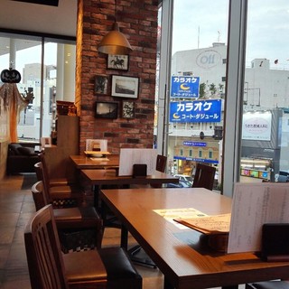 SALVATORE CUOMO&BAR_2