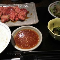 山形山　月島店 - 