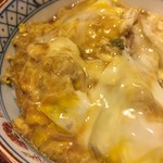 権兵衛 - 追加注文の親子丼（粉山椒付き）