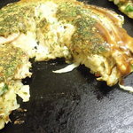 お好み焼き ちとせ - 豚玉断面