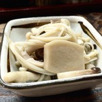 どんこ - 煮物　牛肉とキノコ