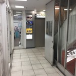 Shinjukugadenfamu - ソフトバンクショップ奥のエレベーターで5階へ