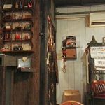 旧ヤム邸 - 内観