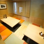 そば処 たみと - 机が可動式な掘りごたつ席