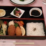seiohtei - [料理] 櫻弁当￥3,024 お料理　全景♪ｗ