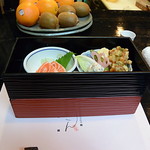 花れんこん - 2段のお重になってます