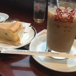 イノダコーヒ - カフェオレとチーズケーキ
