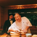 一心鮨 光洋 - お寿司を握る大将とワインソムリエの弟さんのツーショット（笑）