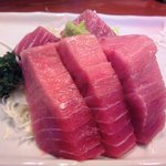 大衆居酒屋　末廣屋 - 名物のまぐろ