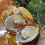 麺屋 優創 - 魚介味噌のアップ
