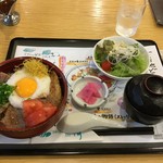 士別イン翠月 - ラムとろ丼