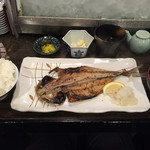 さかな・炙り　暖 - 焼き魚定食 (特大アジ) 920円
            2016年9月20日