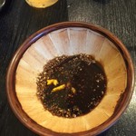 とんかつあさくら - ソースとからしを混ぜて♪