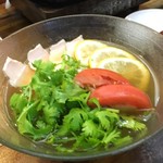 Date Shouten - レモン冷麺パクチー乗せ