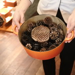 MAVO - 松ぼっくりで燻したお肉