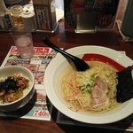 Ichidaigen - 冷やし塩ラーメンとネギチャーシュウ丼