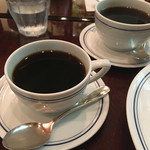 パパス カフェ - ブレンドとアメリカン