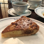 パパス カフェ - くるみといちじくのタルト