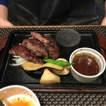 Rivage - ランチステーキ 980円 (30食限定)