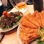 やきとん えん家 - 牛ハラミポン酢とスパムチーズかつ