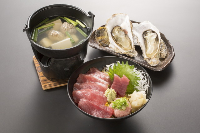 武田の笹かまぼこ 本塩釜 魚介料理 海鮮料理 食べログ